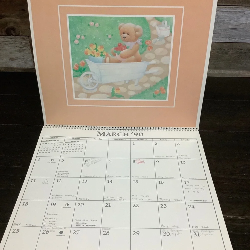 1990 Calendar Bears Cleo Used